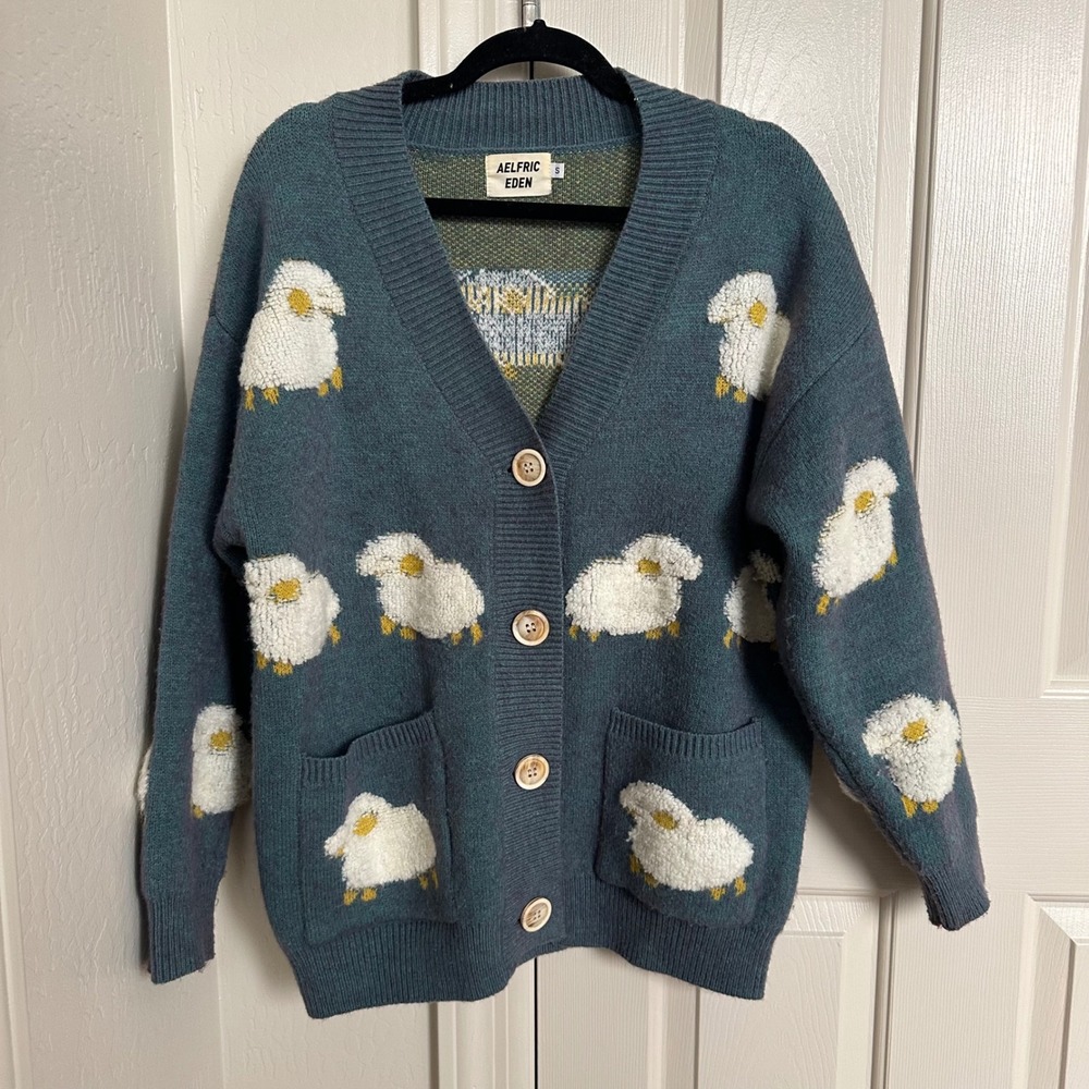 Aelfric Eden Blue Sheep Fluffy Pattern Knit Cardigan -‎ Small